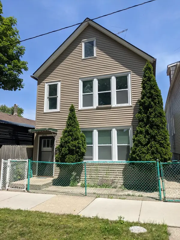 4925 S Justine Street, Chicago, IL 60609