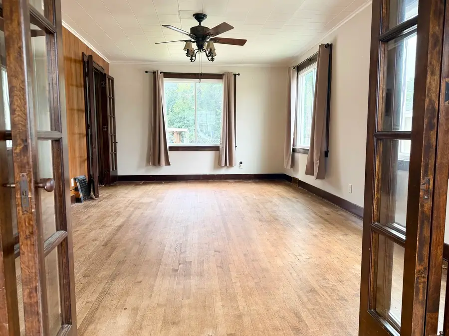 1515 7th Street, Peru, IL 61354 - #3