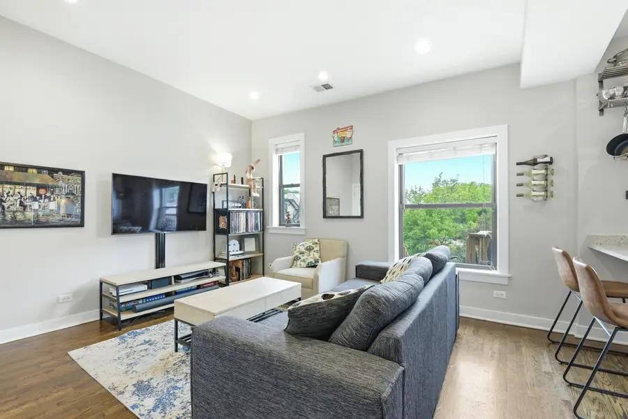 1510 W Roscoe Street #3E, Chicago, IL 60657 - #3