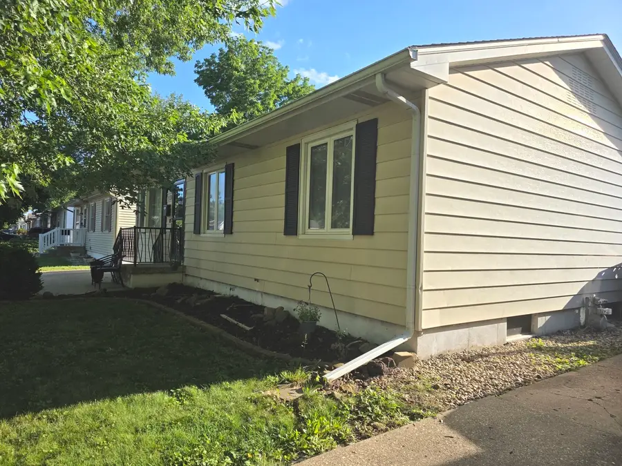 1919 Fairfield Drive, Springfield, IL 62702 - #3