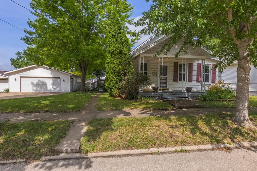 1109 S Oak Street, Bloomington, IL 61701 - #2