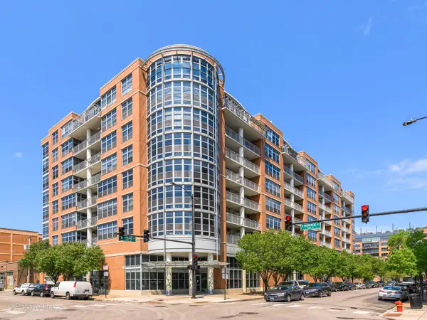1200 W Monroe Street #413, Chicago, IL 60607