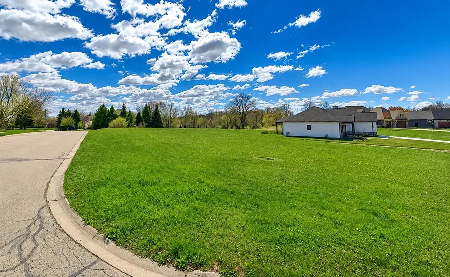 699 Greenfield Road, Sugar Grove, IL 60554 - #2