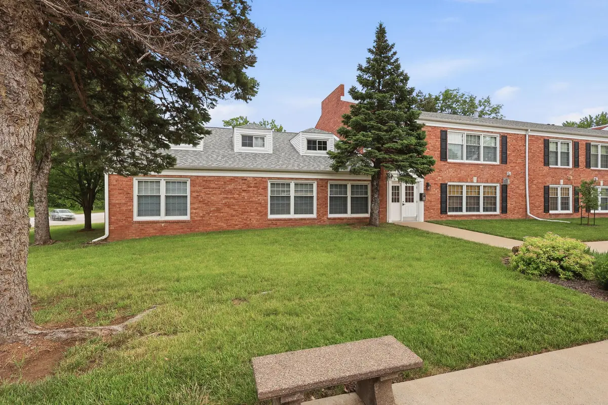 3215 E Locust Street #B2-76, Davenport, IA 52803 - #1