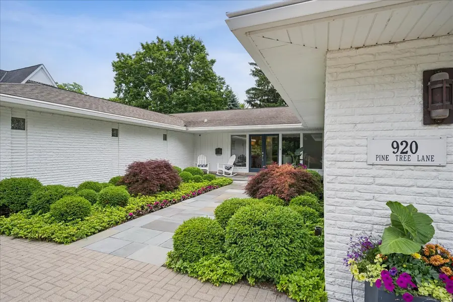 920 Pine Tree Lane, Winnetka, IL 60093 - #3