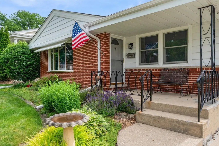 551 S Poplar Avenue, Elmhurst, IL 60126 - #3