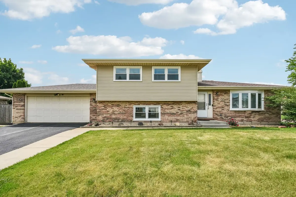 410 Flint Trail, Carol Stream, IL 60188 - #1