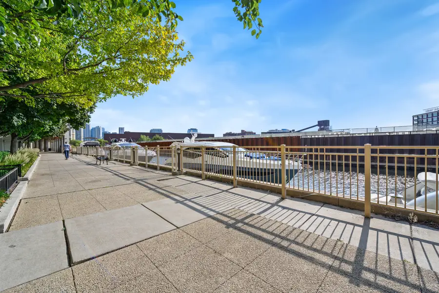 1000 N Kingsbury Street #107, Chicago, IL 60610 - #2