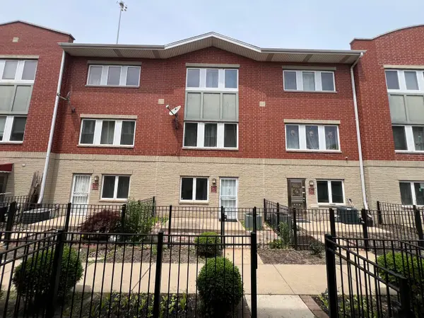 2426 W 32nd Place, Chicago, IL 60608