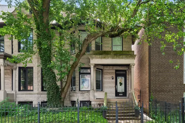 1329 W Pratt Boulevard, Chicago, IL 60626