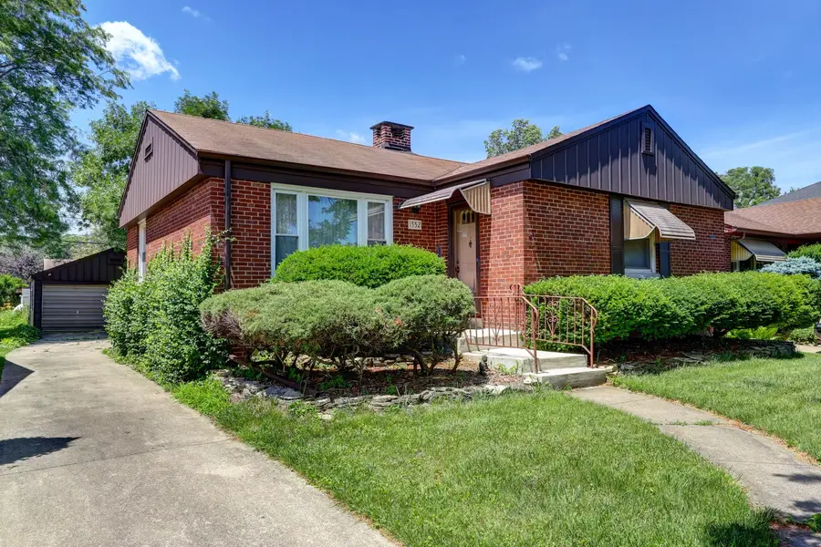 1552 Manchester Avenue, Westchester, IL 60154 - #2