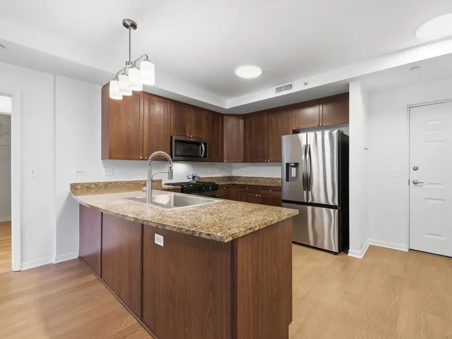 135 S York Street #214, Elmhurst, IL 60126 - #3
