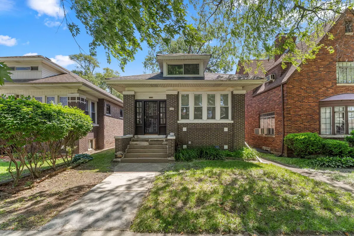 7651 S Cregier Avenue, Chicago, IL 60649 - #1