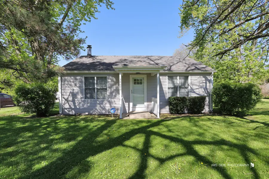 38690 N Green Bay Road, Beach Park, IL 60087 - #2