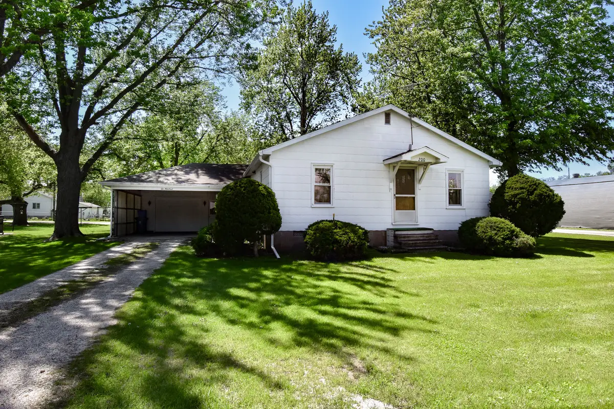 200 E George Street, Odell, IL 60460 - #1