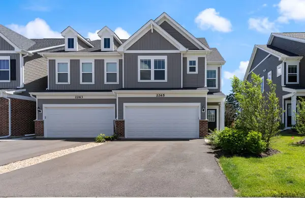 2265 Horseshoe Circle, Naperville, IL 60564