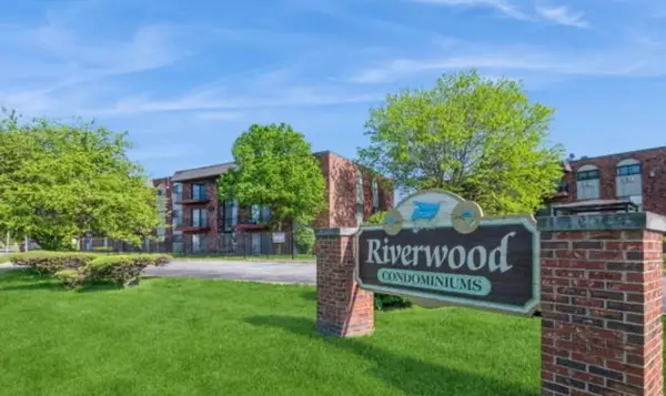 13715 S Stewart Avenue S #3w, Riverdale, IL 60827