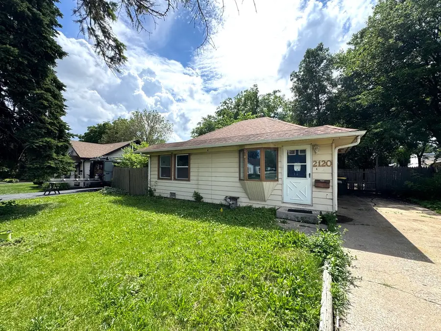2120 Emerson Avenue, Melrose Park, IL 60164 - #2