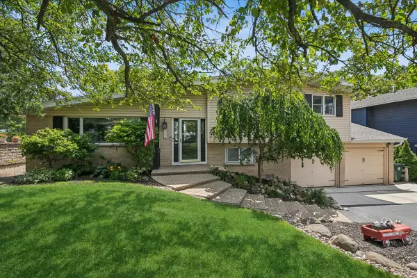585 Killarney Pass Circle, Mundelein, IL 60060