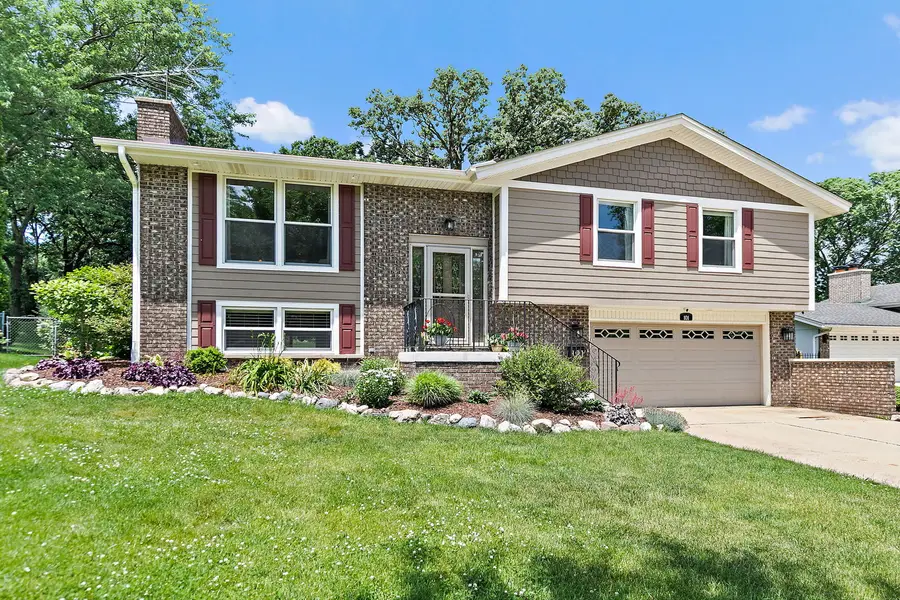 101 S Cedarcrest Drive, Schaumburg, IL 60193 - #2
