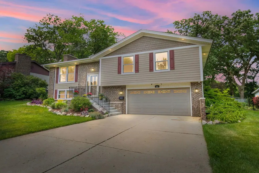101 S Cedarcrest Drive, Schaumburg, IL 60193 - #3