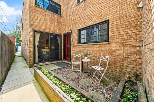 2735 N Mildred Avenue #2, Chicago, IL 60614