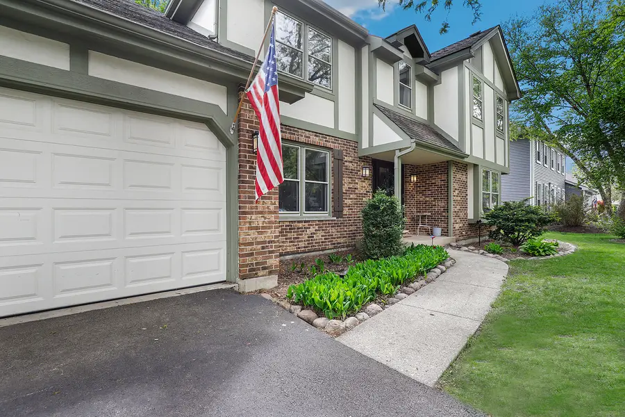 1232 Wilshire Drive, Naperville, IL 60540 - #3