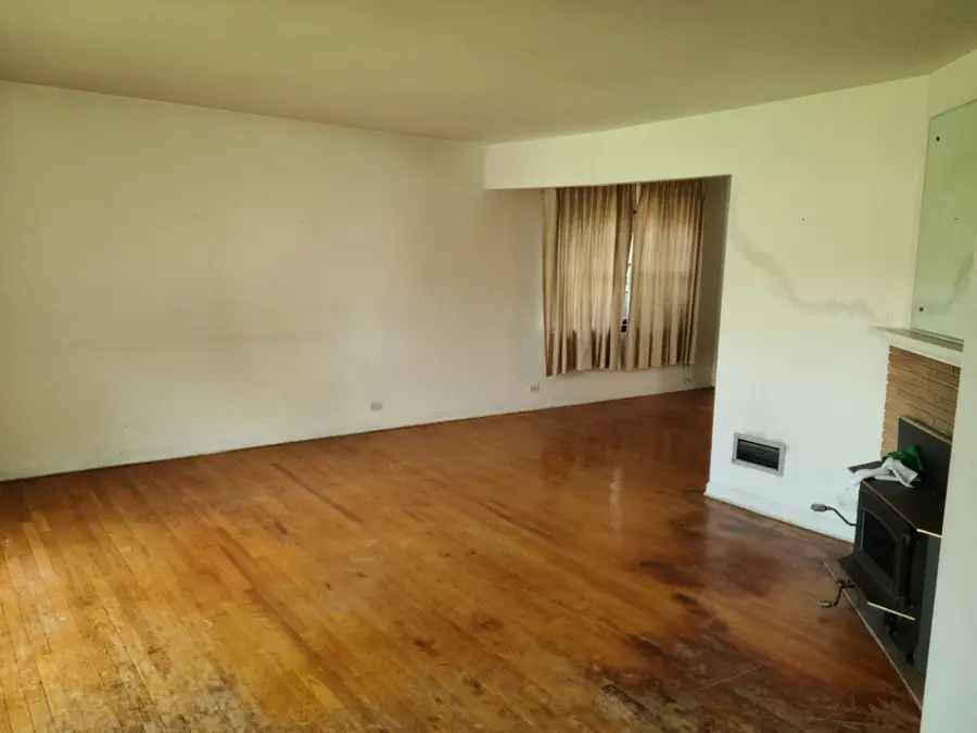 940 S Kensington Avenue, La Grange, IL 60525 - #3