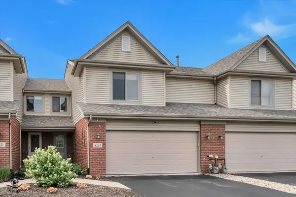 8233 Pecan Place, Frankfort, IL 60423