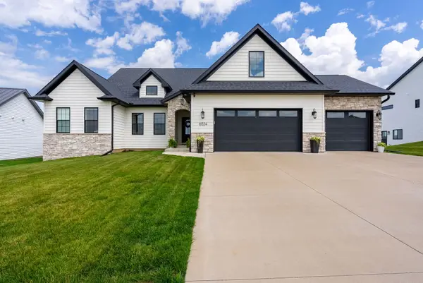 6524 Meghan Avenue, Bettendorf, IA 52722