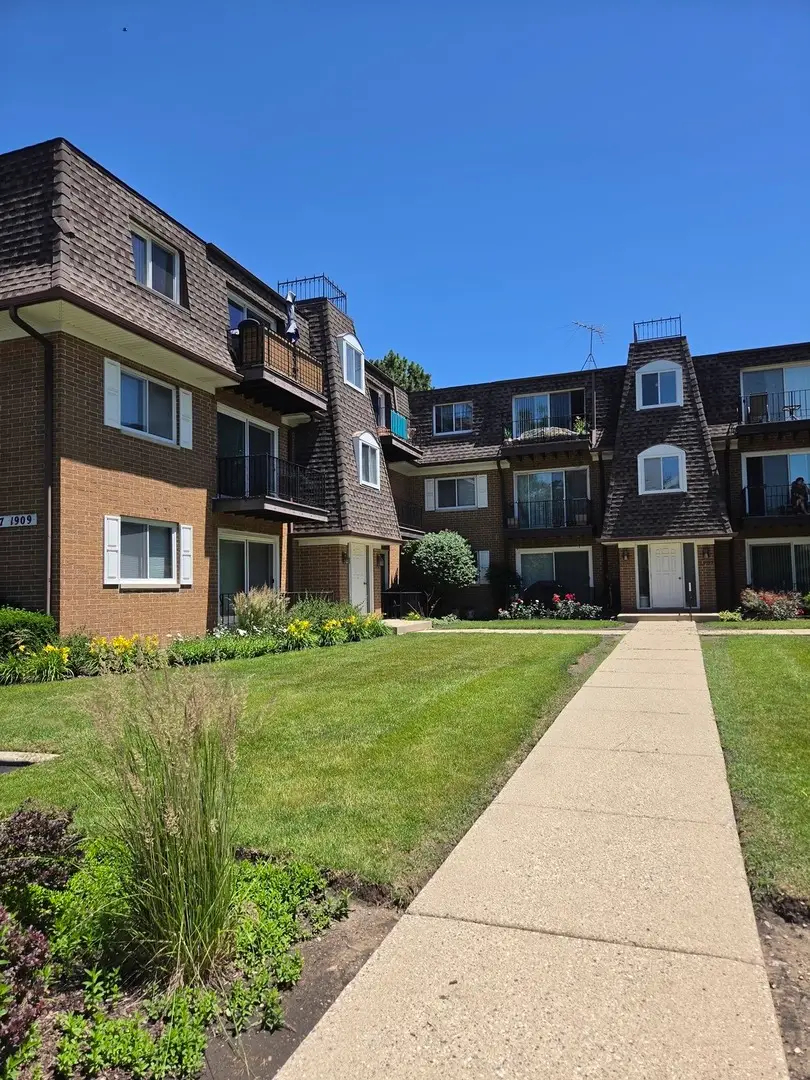 1907 W Golf Road #1B, Mount Prospect, IL 60056 - #1