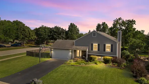 1334 Hill Road, Geneva, IL 60134