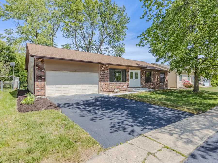 742 Voyager Drive, Bartlett, IL 60103 - #2