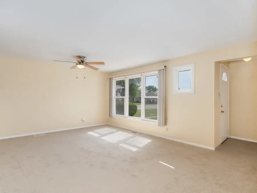 8818 S Kildare Avenue, Hometown, IL 60456 - #3
