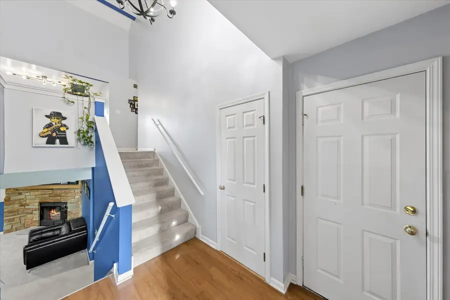 517 N Warwick Avenue, Westmont, IL 60559 - #3