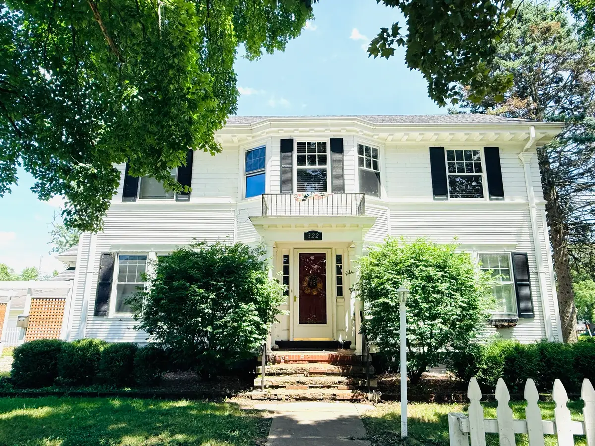 322 S 5th Street, Hoopeston, IL 60942 - #1
