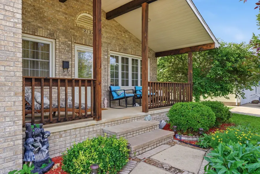 2124 N Gayman Avenue, Davenport, IA 52804 - #2