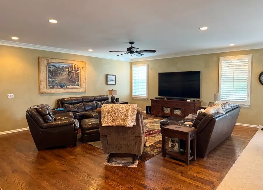 2520 Wall Street, McHenry, IL 60051 - #2