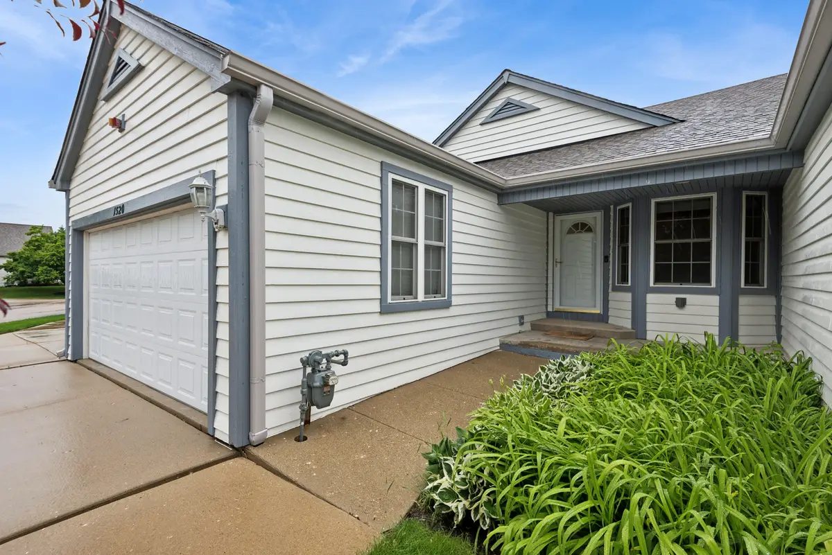 1520 Queen Ann Lane, Gurnee, IL 60031 - #1