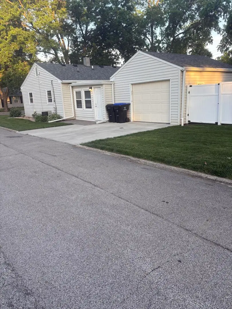 1 Ryan Drive, Bloomington, IL 61701 - #2