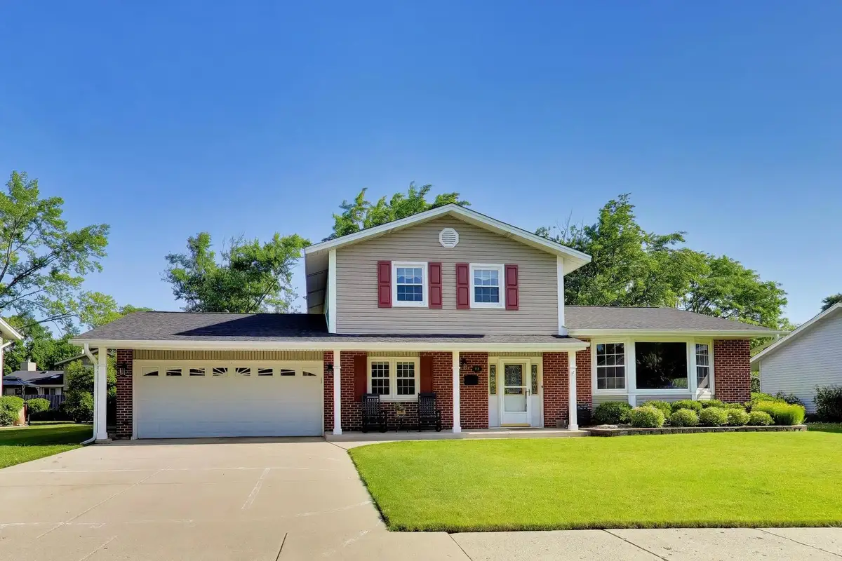 918 E Patten Drive, Palatine, IL 60074 - #1