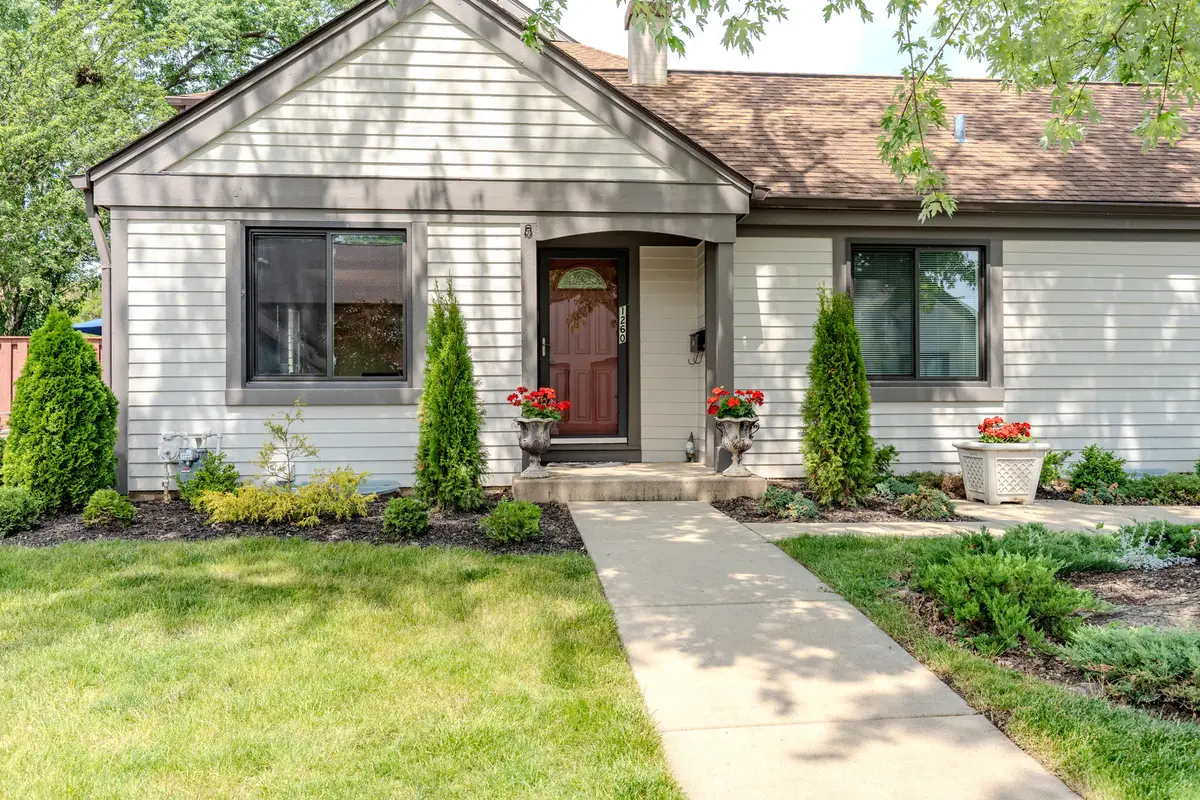 1260 Franklin Lane, Buffalo Grove, IL 60089 - #1