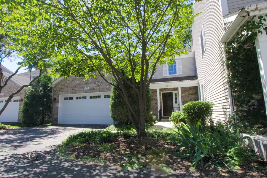 5712 Foxgate Lane, Hinsdale, IL 60521 - #3