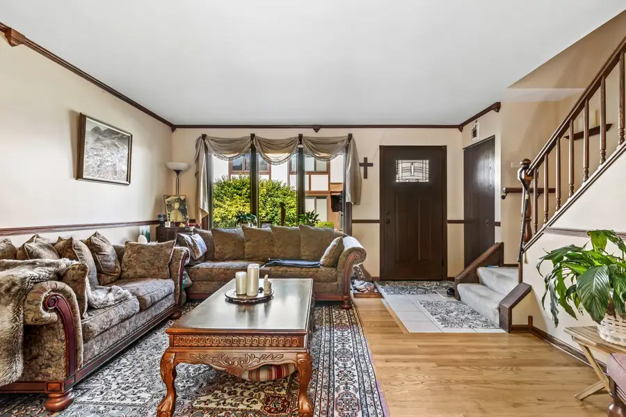 1803 Henley Street #A, Glenview, IL 60025 - #3