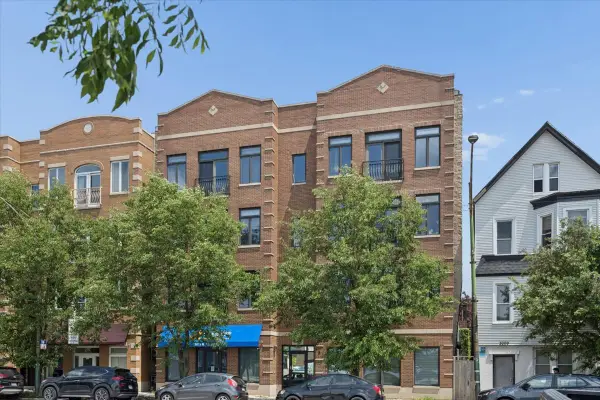 3011 N Ashland Avenue #4S, Chicago, IL 60657