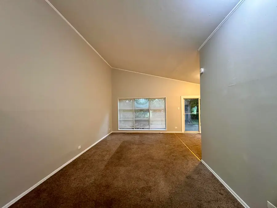 129 Warwick Street, Park Forest, IL 60466 - #2