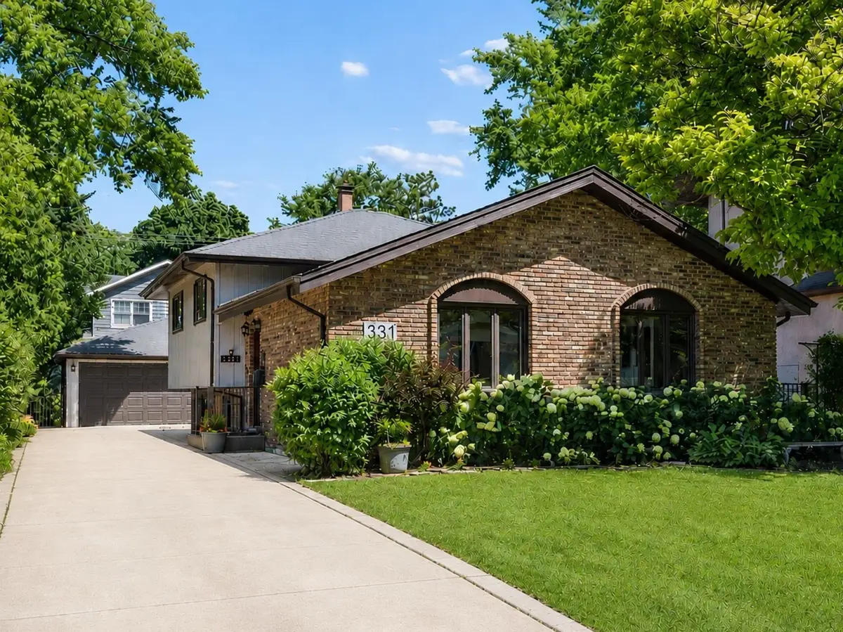 331 S 8th Avenue, La Grange, IL 60525 - #1