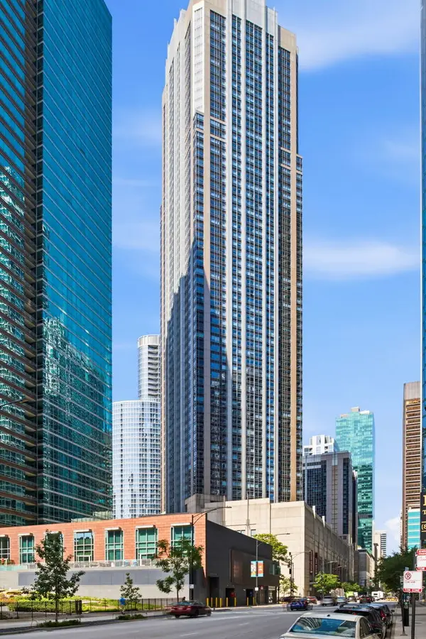 512 N Mcclurg Court #2402, Chicago, IL 60611