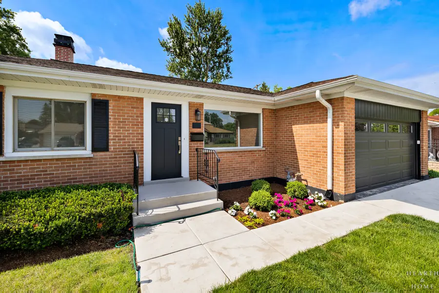 49 King Lane, Des Plaines, IL 60016 - #2