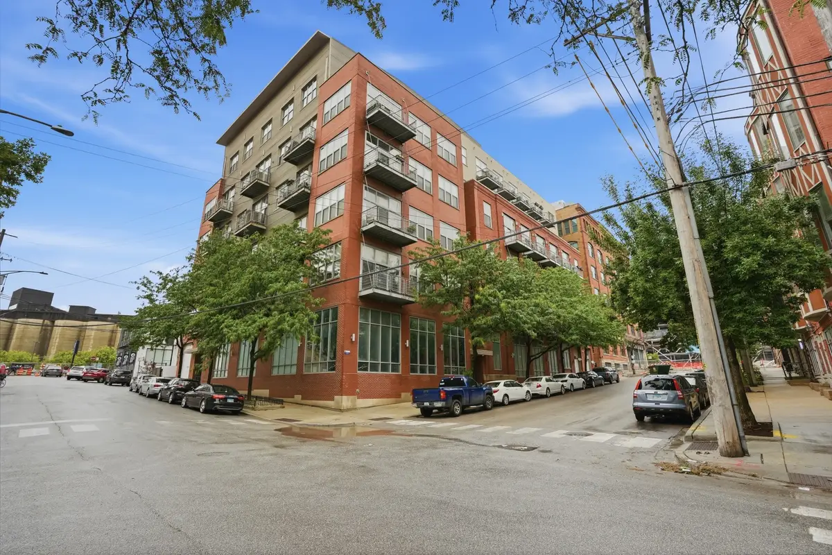 824 W Superior Street #B211-B212, Chicago, IL 60642 - #1